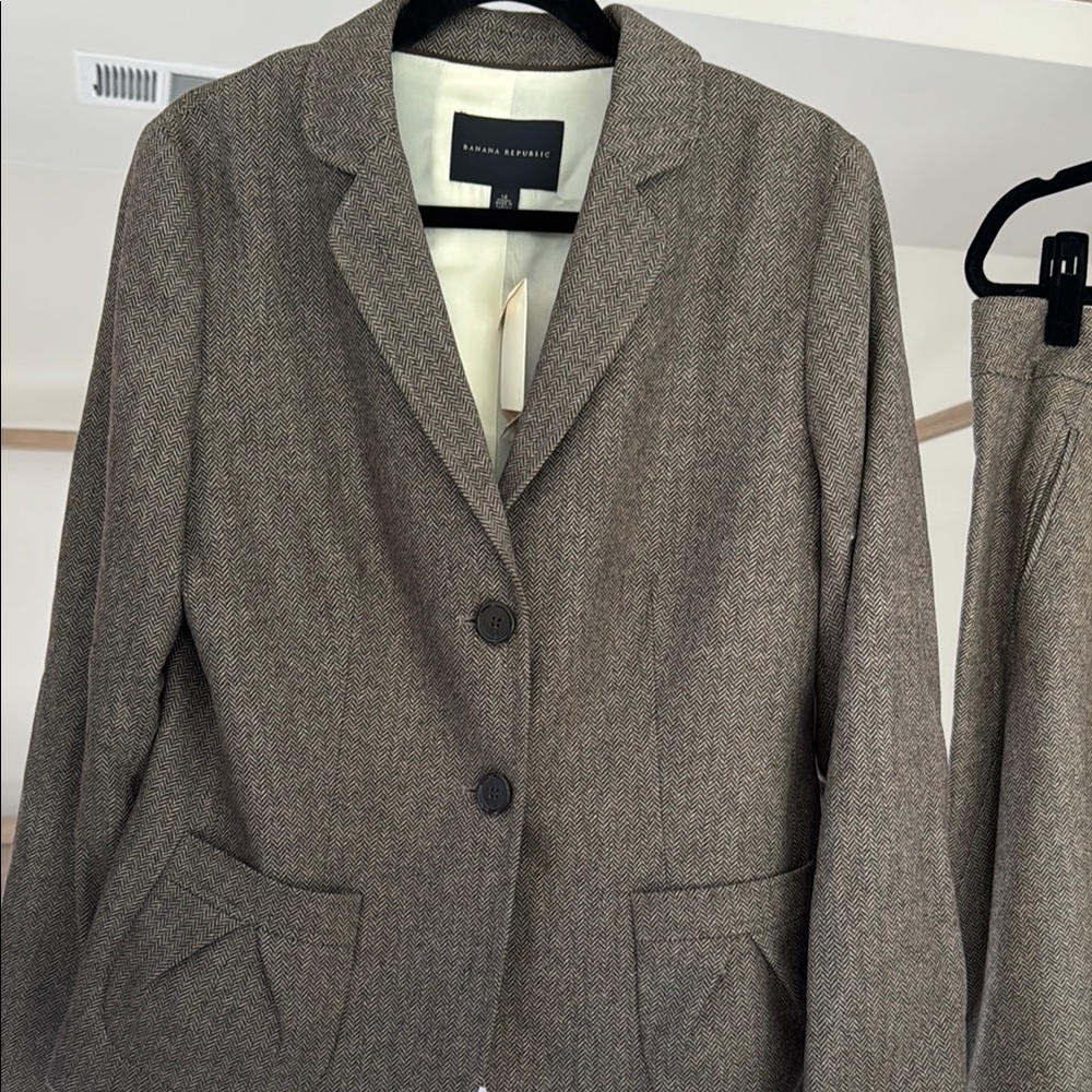 Banana Republic Brown Blazer Classic Suit Jacket and skirt (knee length)